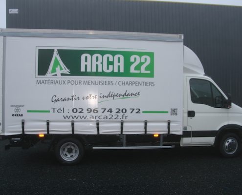 Camion baché Arca22